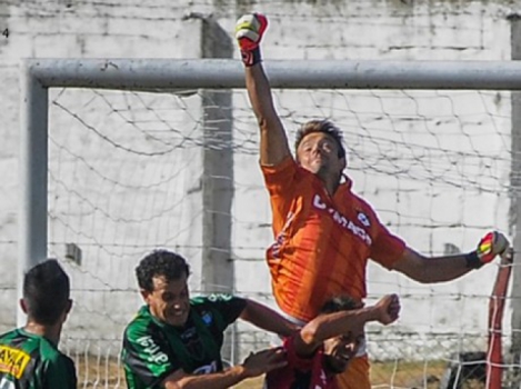 Goleiro: Leonardo Burián (Wanderers)