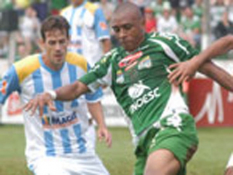 Chapecoense 3x2 Macaé - 18/10/2009