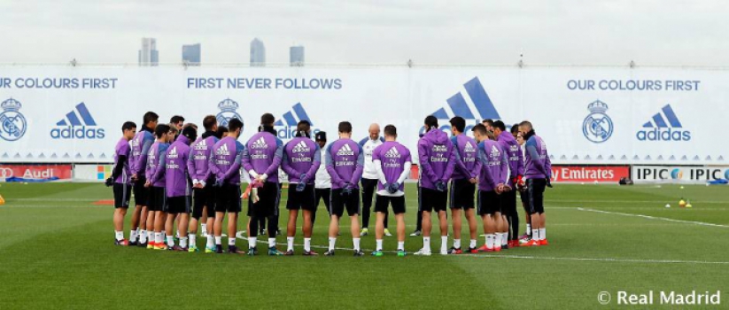 Jogadores do Real Madrid prestaram homenagem a delegação da Chapecoense