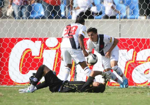 Fagner - Com a camisa do Vasco