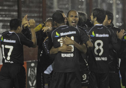 Lanús 2 (4) x (5) 1 Vasco - 9/5/2012