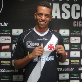 Willian Matheus - Com a camisa do Vasco