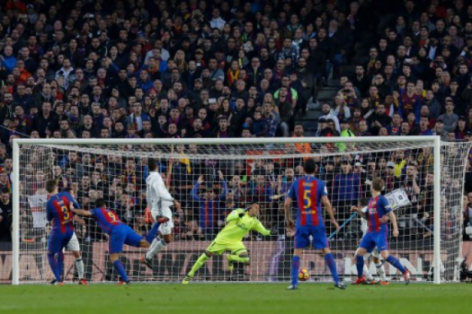 Suárez marca - Barcelona x Real Madrid