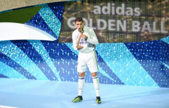 No Mundial de Clubes deste ano, ganhou o prêmio de melhor jogador do torneio