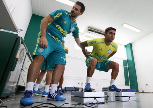 Palmeiras fica com 29 atletas e se aproxima de meta de Eduardo