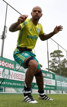 Zagueiro vestirá a camisa nesta 2ª; Verdão estuda apresentação de 'estrelas'