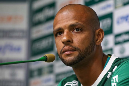 Felipe Melo brinca com gafe de diretor corintiano e diz: 'Pitbull de verdade está aqui'