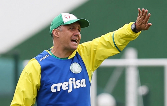 Eduardo Baptista promove treino técnico na Academia de Futebol