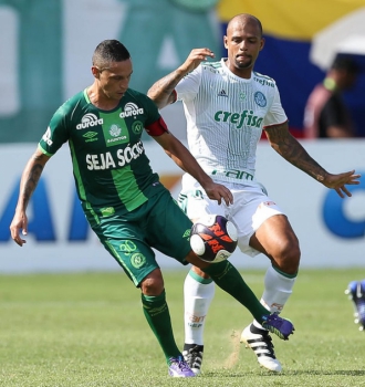 Emocionado, Felipe Melo não lembra como foi sua estreia pelo Palmeiras