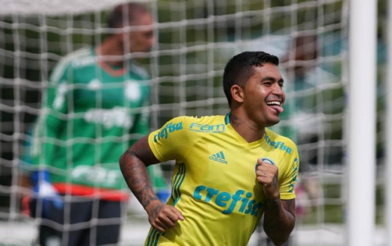 Palmeiras segue valorizando campeões e renova com Dudu
