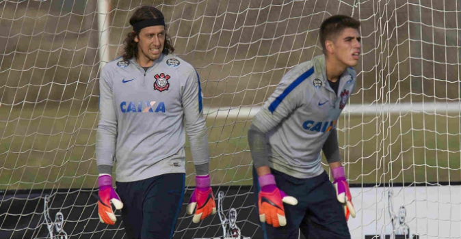 'Goleiro secreto' jogou em rival e hoje agrada no profissional do Corinthians