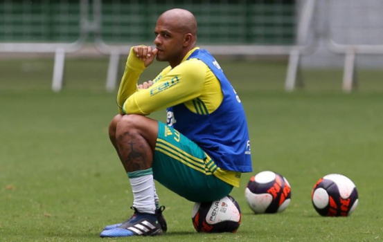 Felipe Melo em treino do Palmeiras no Allianz Parque