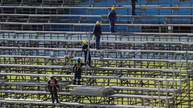 Construção do estádio Luso Brasileiro
