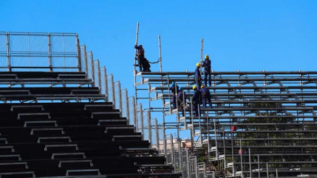 Construção do estádio Luso Brasileiro