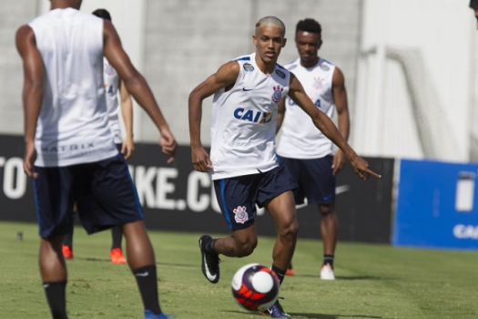 Pedrinho? Carille espera para definir substituto de Vilson no Paulistão