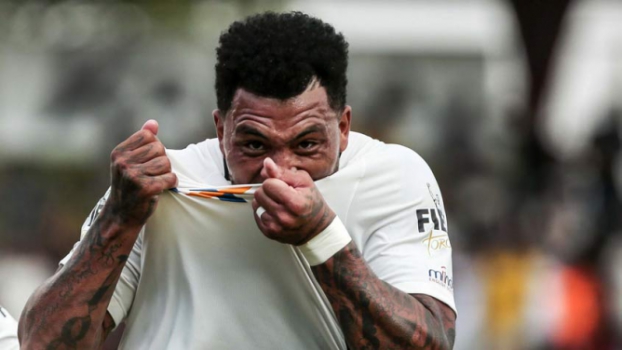 Involução fora de campo combate a evolução dentro dele no Paulistão