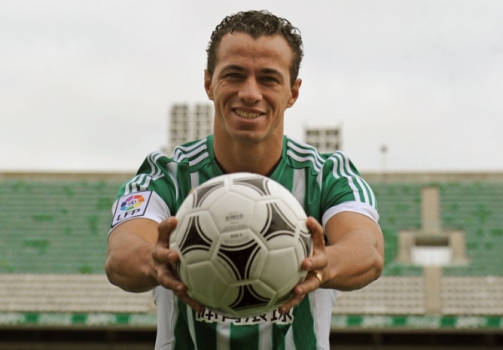 Outro flamenguista, Leandro Damião sequer marcou um gol em três jogos pelo Betis
