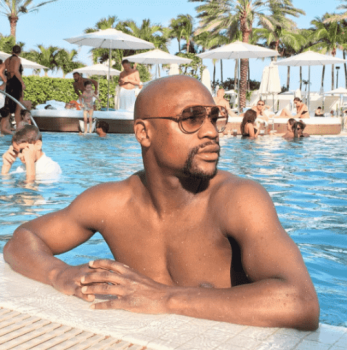 Floyd Mayweather ostenta fortuna na internet
