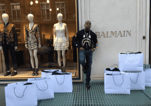 Floyd Mayweather ostenta fortuna na internet