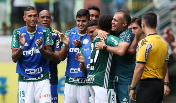Em vitória convincente, Palmeiras exibe o esqueleto do 'time ideal'