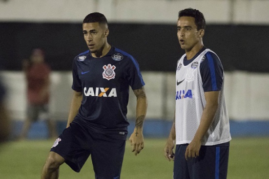 Carille deixa Jadson no banco e define Corinthians para encarar o Brusque