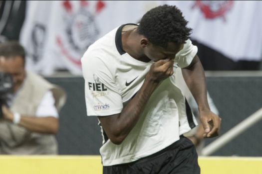 'Surpreendente' Jô chegará ao mata-mata com maior sequência no Timão