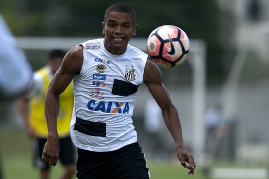 David Braz recuperou titularidade no Santos (Foto: Ivan Storti / Santos FC)