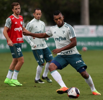 Borja durante treino na Academia