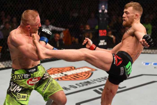 Fácil, fácil - UFC Boston: Conor McGregor nocauteia Dennis Siver no segundo round