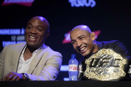 José Aldo, Anderson Silva e Max Holloway participaram de coletiva de imprensa do UFC Rio