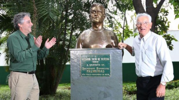 No Dia Mundial do Monumento, veja jogadores com estátuas pelo Brasil