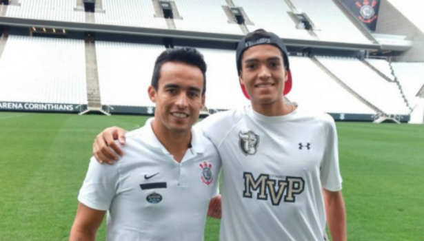 Antes de decisão em palco especial, Jadson 'dá bênção' a neto de Basílio