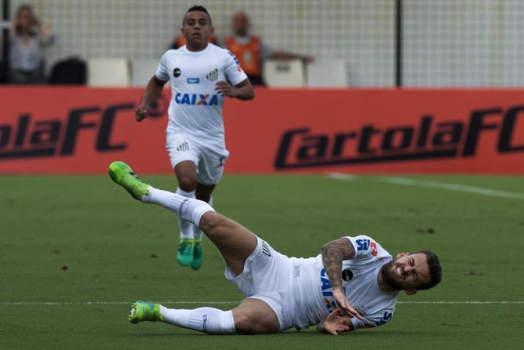 Meia deixou jogo contra o Coxa nos primeiros minutos Ivan Storti/ Santos FC
