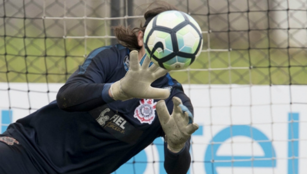 17 jogos sem tomar gol no ano: Cássio cita marca 'impressionante' do Timão