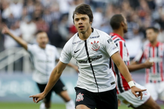 Romero aceita reserva e diz que ficaria no Corinthians para sempre