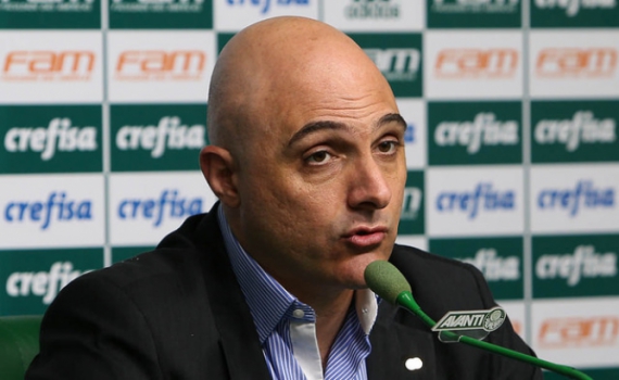 Presidente indica retorno de Felipe Melo ao Palmeiras: 'Ele quer'