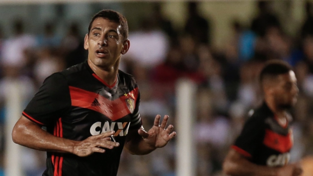 Presidente do Sport diz que, se Diego Souza não voltar, pode ir à Justiça