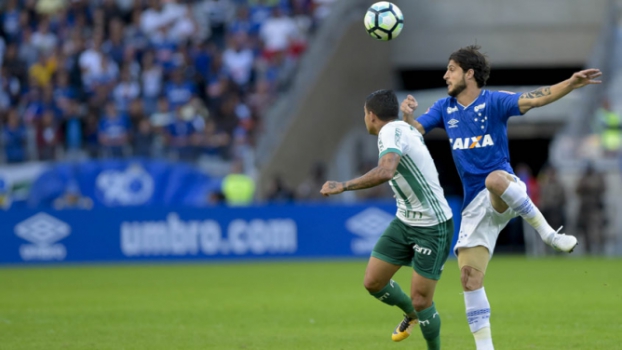 Cuca lamenta pênalti não marcado e 'decisões erradas atrás' no Palmeiras