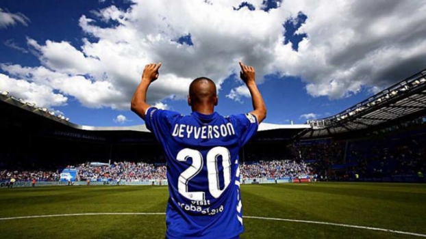 Ligação de Cuca, infância difícil... As histórias do novo reforço do Verdão