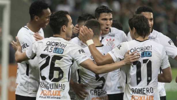 Desfalques? Que nada! Corinthians é ileso a mudanças e solidário em 2017