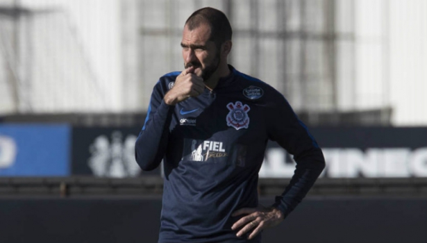 Perto de volta, Danilo é inscrito pelo Corinthians na Copa Sul-Americana