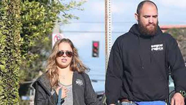 Ronda Rousey e Travis Browne