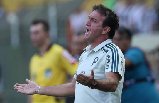 Arma do São Paulo, bola parada é dor de cabeça no Palmeiras pré-clássico