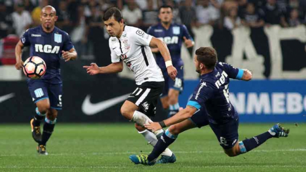 Corinthians piora no segundo tempo e só empata com o Racing na Arena