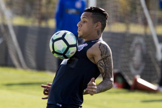 'Sé louco!': Arana diz que 2017 vai ficar marcado e abre o jogo no Timão