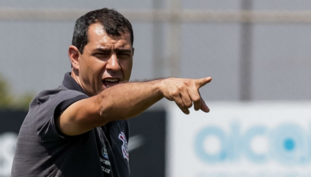 Sem esboçar time, Carille projeta maioria dos titulares contra o Galo