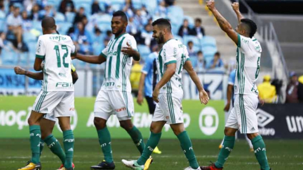 Moisés elogia Valentim e é mais um a defender efetivação: 'A gente confia'