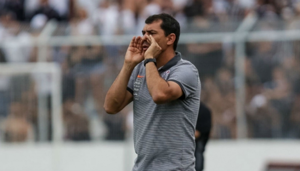 Entenda o maior dilema vivido por Carille durante má fase corintiana