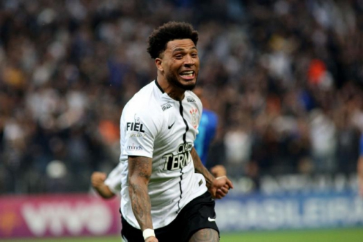 Kazim se emociona ao falar do pai e espera coroar melhor fase da carreira