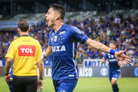 Palmeiras anuncia acordo com Diogo Barbosa e marca exames médicos